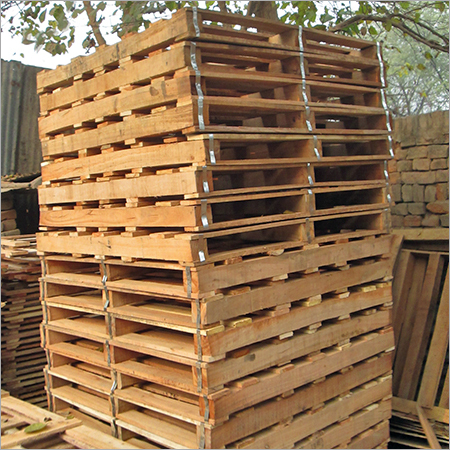 Custom Pine Wood Pallets for Export Packaging - Bharti Group